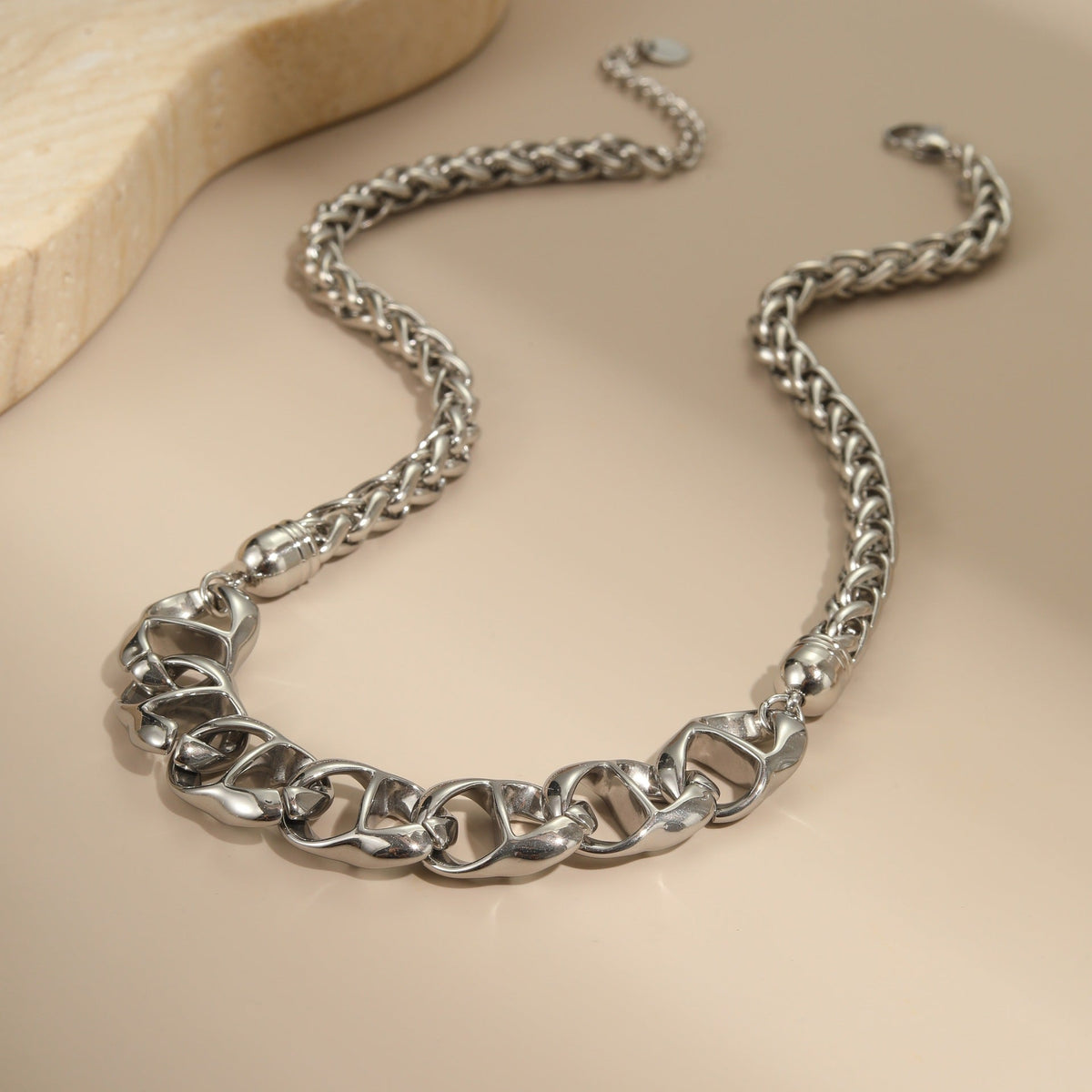 Scarlett Necklace